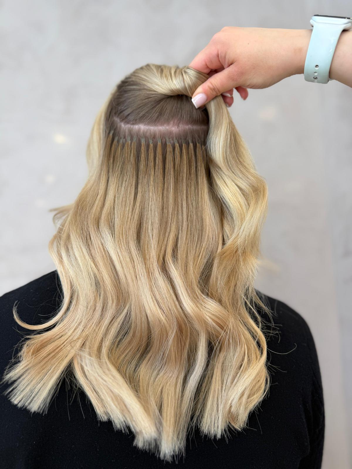 Helle blonde Balayage-Extensions